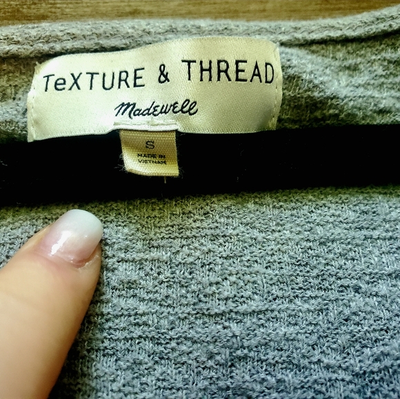 Madewell Twisted Tye-Bottom Top - Picture 2 of 2